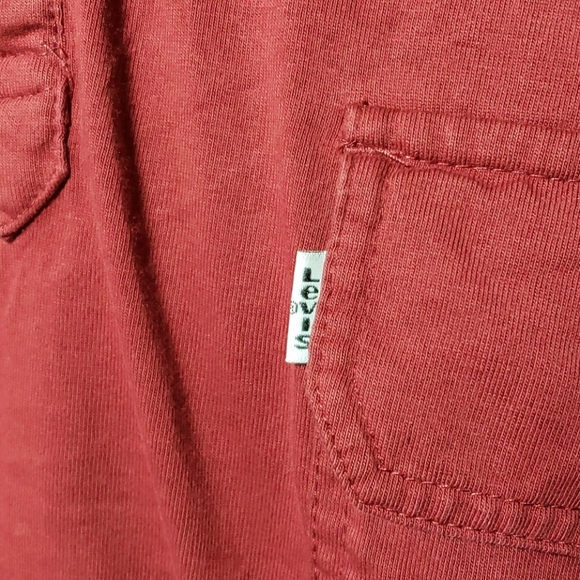 Levi's long sleeve burgandy soft long sleeve - Picture 3 of 5